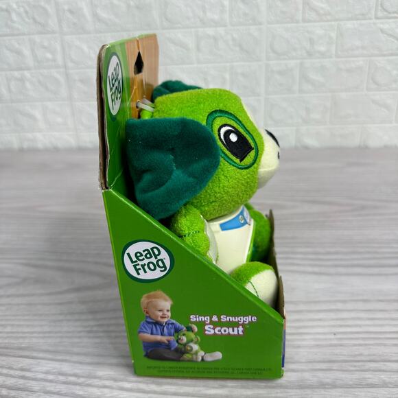 LeapFrog Sing & Snuggle Scout Interactive Talking Musical Plush Toy Green Puppy - Picture 2 of 5